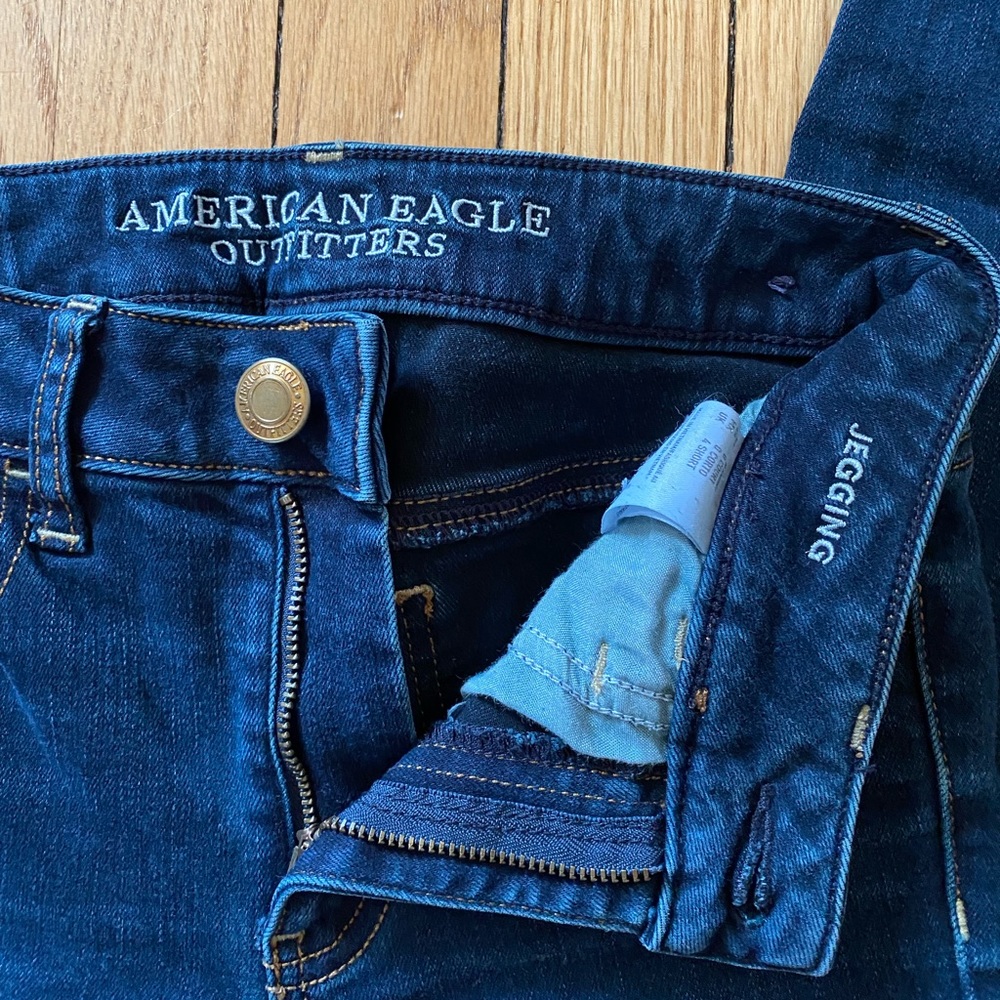 Size 0 SHORT - American Eagle Jeans - Picture 4 of 5